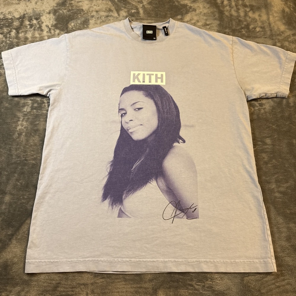 Kith x Aaliyah Back & Forth Vintage Tee Shirt Light Blue XS KHW3259